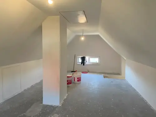 Kompletní realizace sádrokartonových podhledů v Praze na Chodově