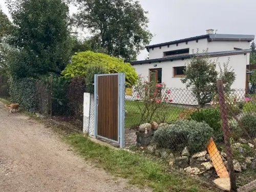 Obnova oplocení zahrádky v pražské městské části Černošice