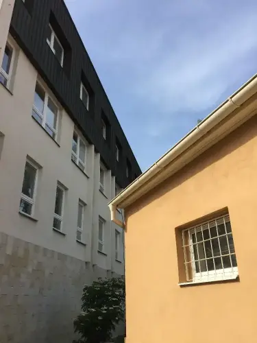 Oprava fasády provozovny a prodejny ve městě Příbram