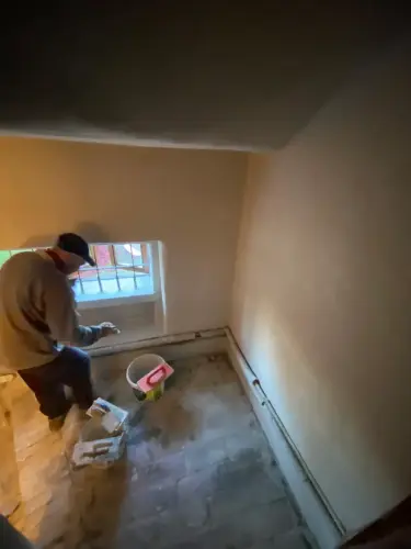 Oprava omítky ve sklepních prostorách