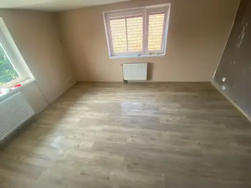 Pokládka vinylové podlahy v Praze Raděticích