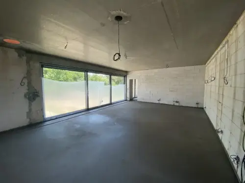 Realizace litých podlah v rodinném domě v Praze Uhříněvsi