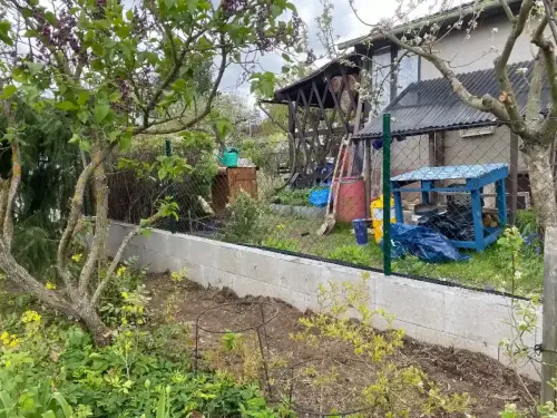 Realizace plotu v zahrádkářské kolonii Baník v Příbrami