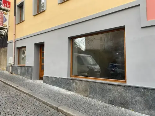 Rekonstrukce interiéru a exteriéru prodejny v Pražské ulici v Příbrami