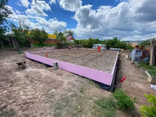 Výstavba rodinného domu v obci Holšiny