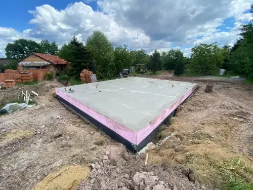 Výstavba rodinného domu v obci Holšiny