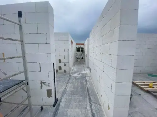 Výstavba rodinného domu v obci Holšiny