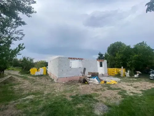 Výstavba rodinného domu v obci Holšiny