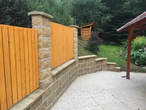 Výstavba zděného oplocení pozemku v obci Rtišovice